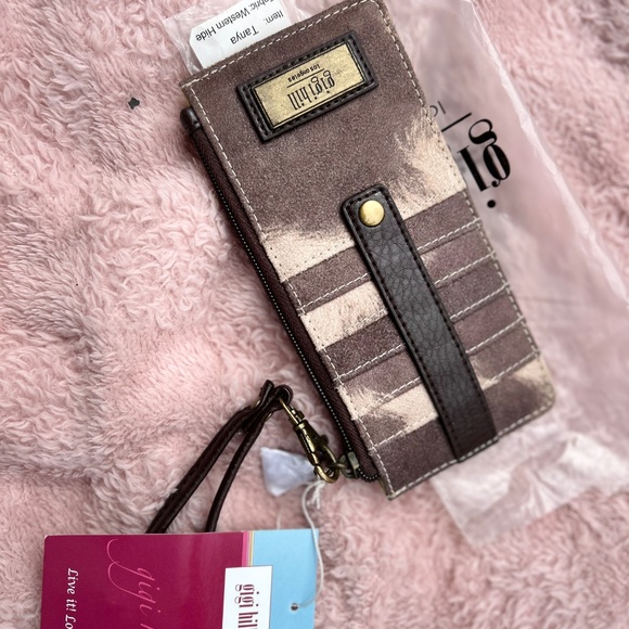 NWT Gigi Hill Tanya wallet, western faux hide - Picture 2 of 5